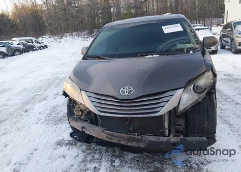 2015 Toyota Sienna Xle Premium 8 Passenger из США, поврежденный, VIN 5TDYK3DC9FS541928